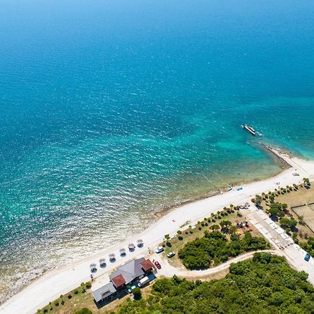 Teuta Apartments - A Beach And A Sea View Peroj Εξωτερικό φωτογραφία