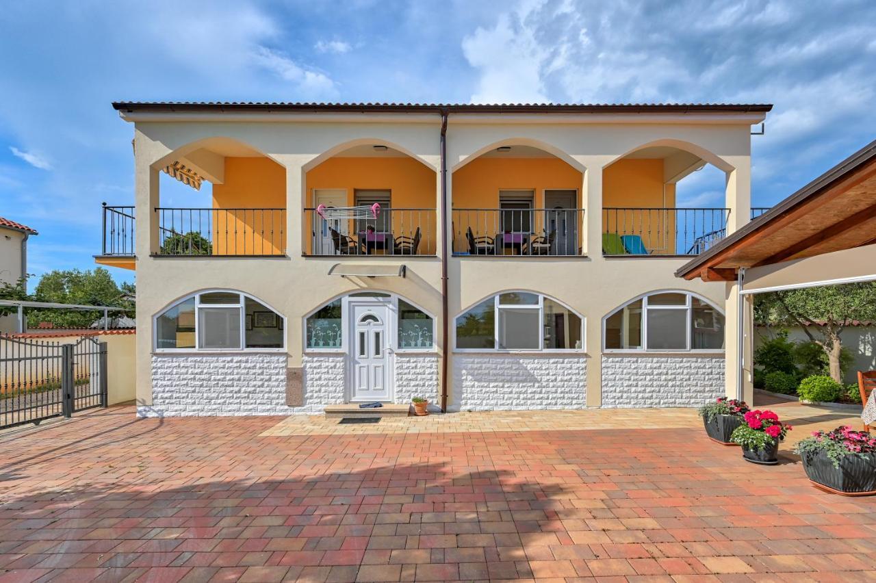 Teuta Apartments - A Beach And A Sea View Peroj Εξωτερικό φωτογραφία