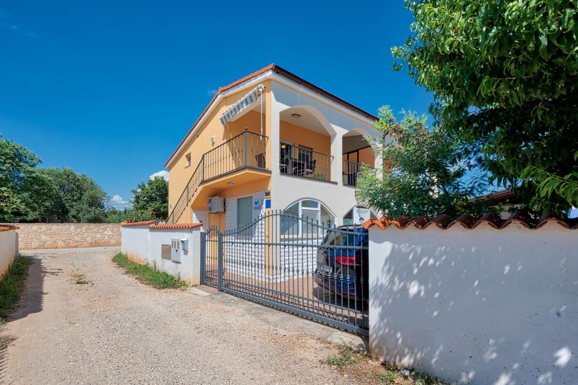 Teuta Apartments - A Beach And A Sea View Peroj Εξωτερικό φωτογραφία