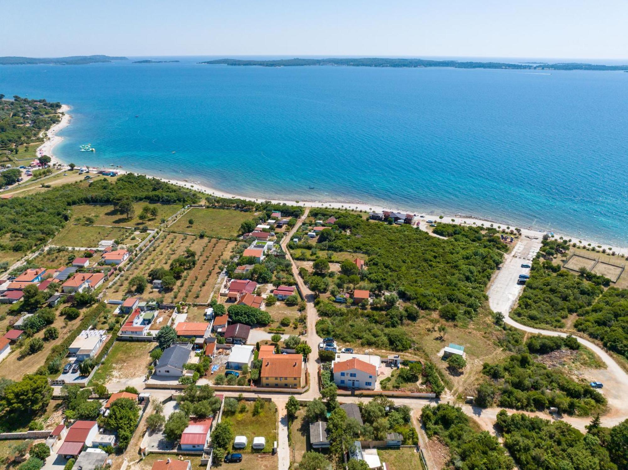 Teuta Apartments - A Beach And A Sea View Peroj Εξωτερικό φωτογραφία