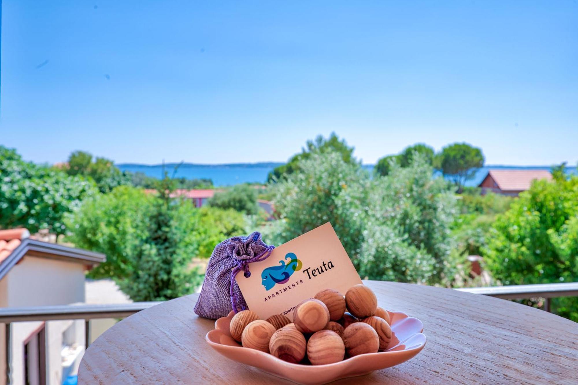 Teuta Apartments - A Beach And A Sea View Peroj Εξωτερικό φωτογραφία