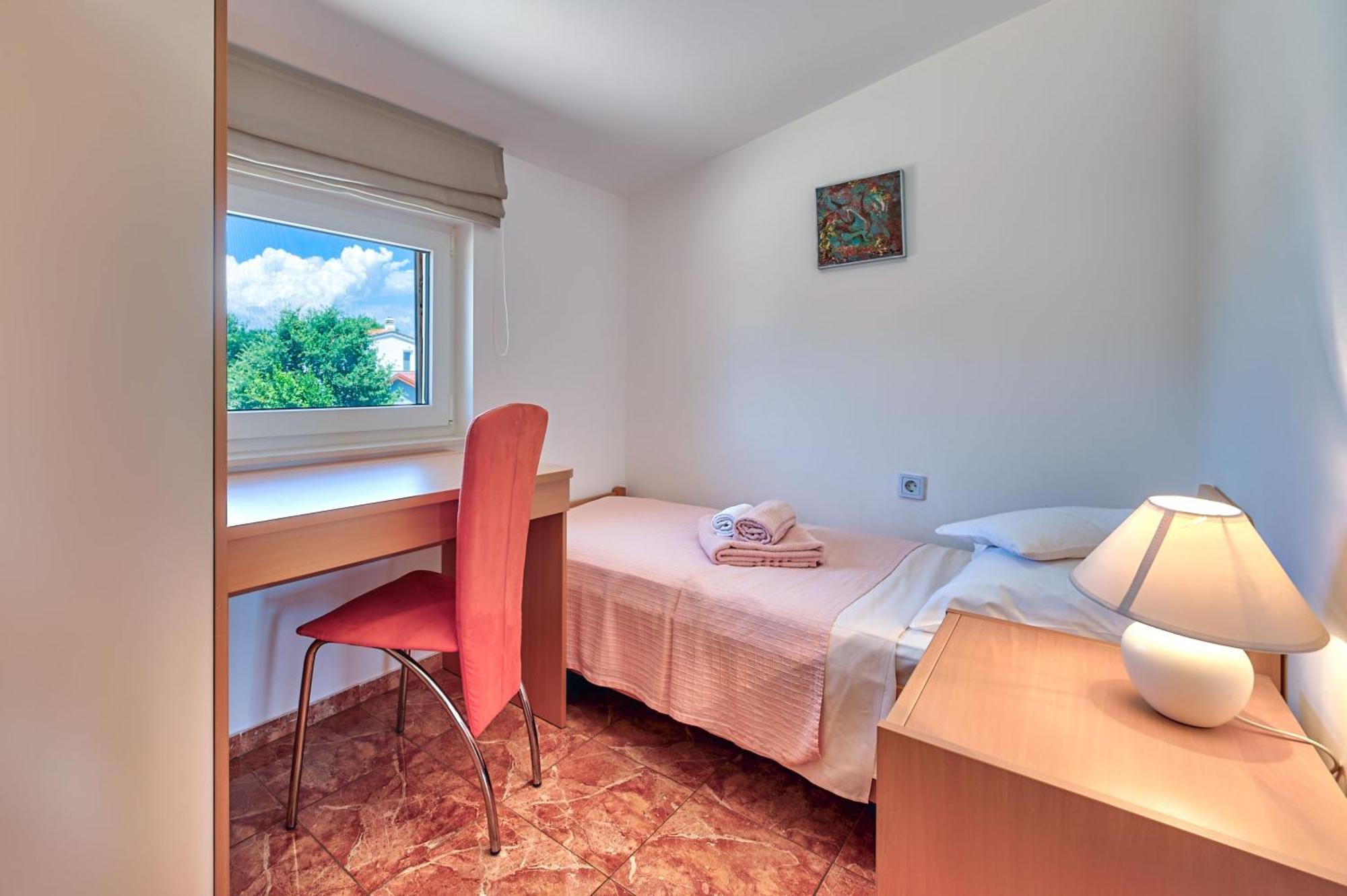 Teuta Apartments - A Beach And A Sea View Peroj Εξωτερικό φωτογραφία