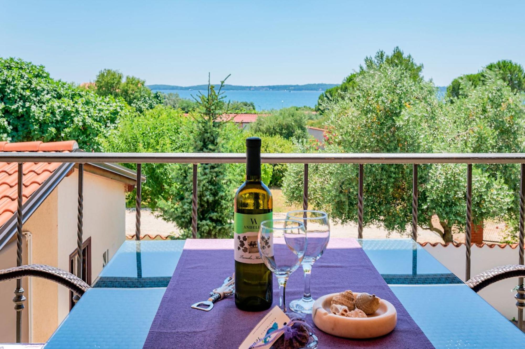Teuta Apartments - A Beach And A Sea View Peroj Εξωτερικό φωτογραφία