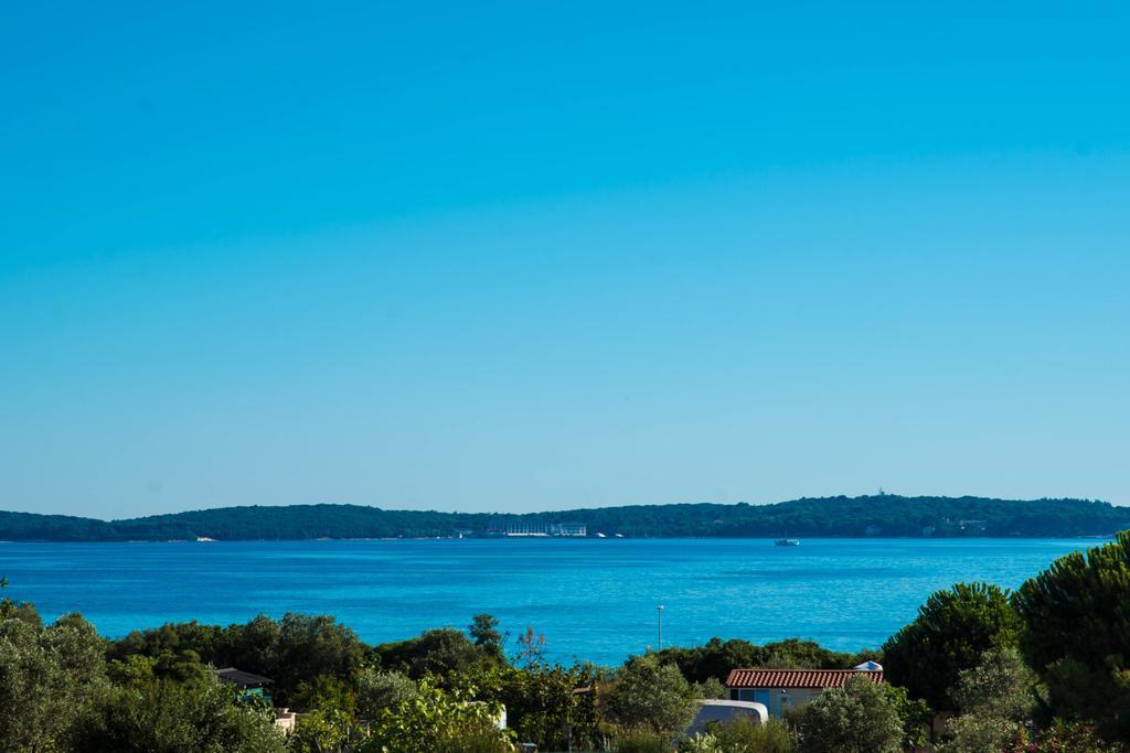 Teuta Apartments - A Beach And A Sea View Peroj Εξωτερικό φωτογραφία